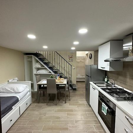 Napoli Centro - La Casa Di Cate Bed & Breakfast Екстериор снимка
