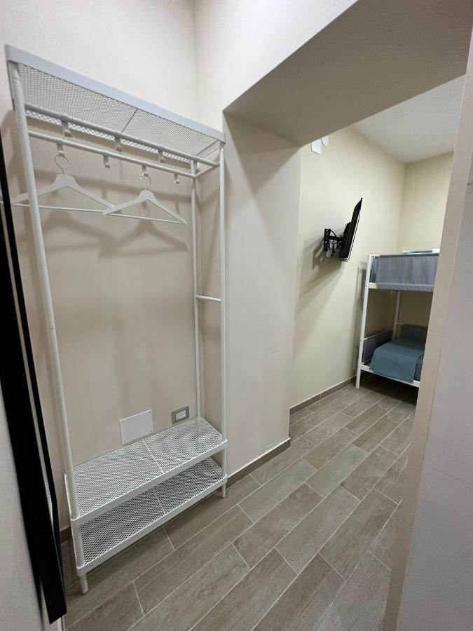 Napoli Centro - La Casa Di Cate Bed & Breakfast Екстериор снимка