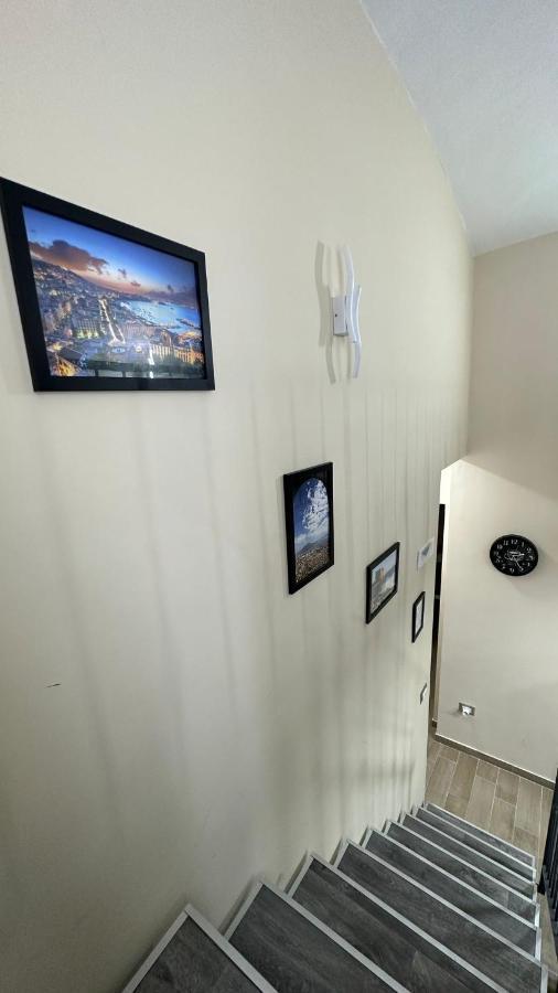 Napoli Centro - La Casa Di Cate Bed & Breakfast Екстериор снимка